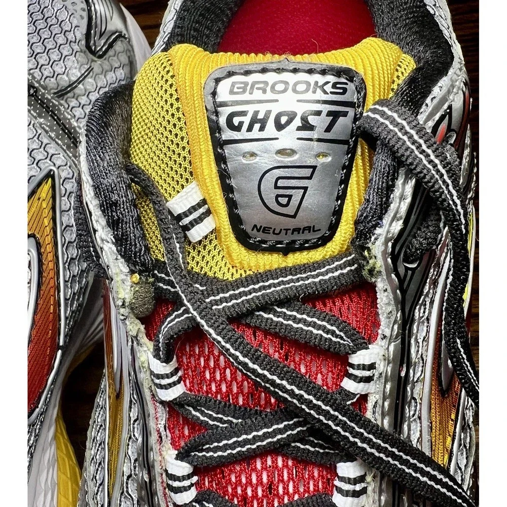 Brooks Ghost 6 Running Men's Shoes Silver Red Yellow White Size 9 2E (Wide) - Picture 7 of 11